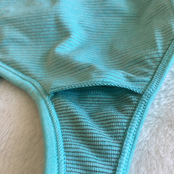 Lululemon Ebb & Flow Racerback Tank - Picture 8 of 8